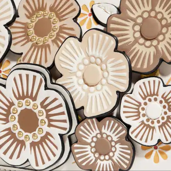 Swinger 20 With Tea Rose Applique 🎁😍💋 - Picture 2 of 4